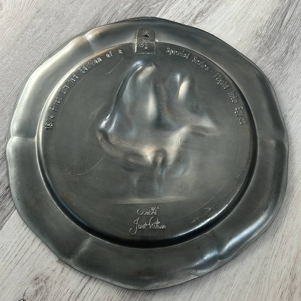 Goebel Flight Into Egypt Christmas Baby Jesus Pewter Vintage Plate Janet Robson - Picture 2 of 2
